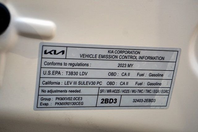 Used 2023 White Kia GT-Line image 32