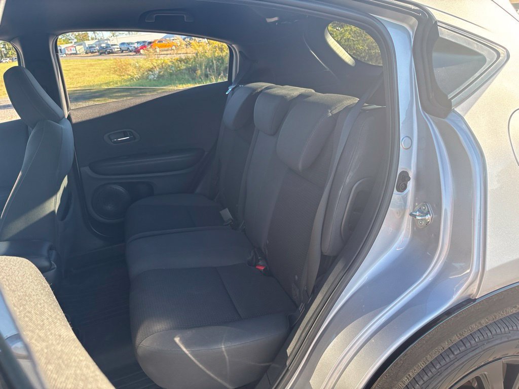 Used 2022  Honda Sport image 17