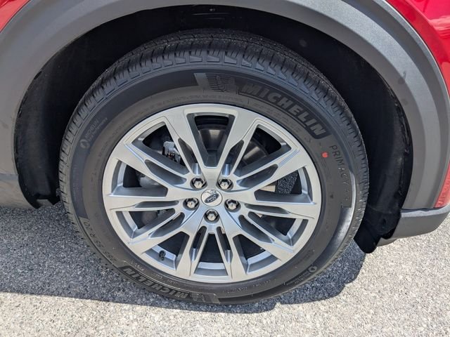 New 2026 Rapid Red Metallic Tinted Clearcoat Ford Platinum™ image 11