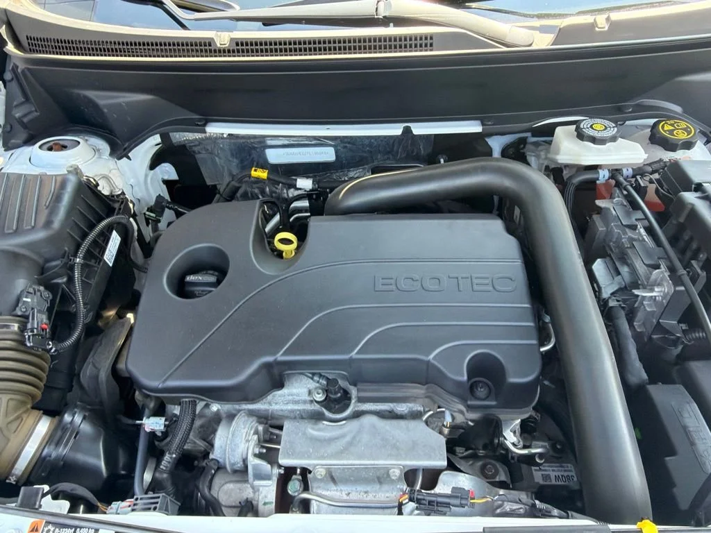 Used 2023 Summit White Chevrolet LS image 18