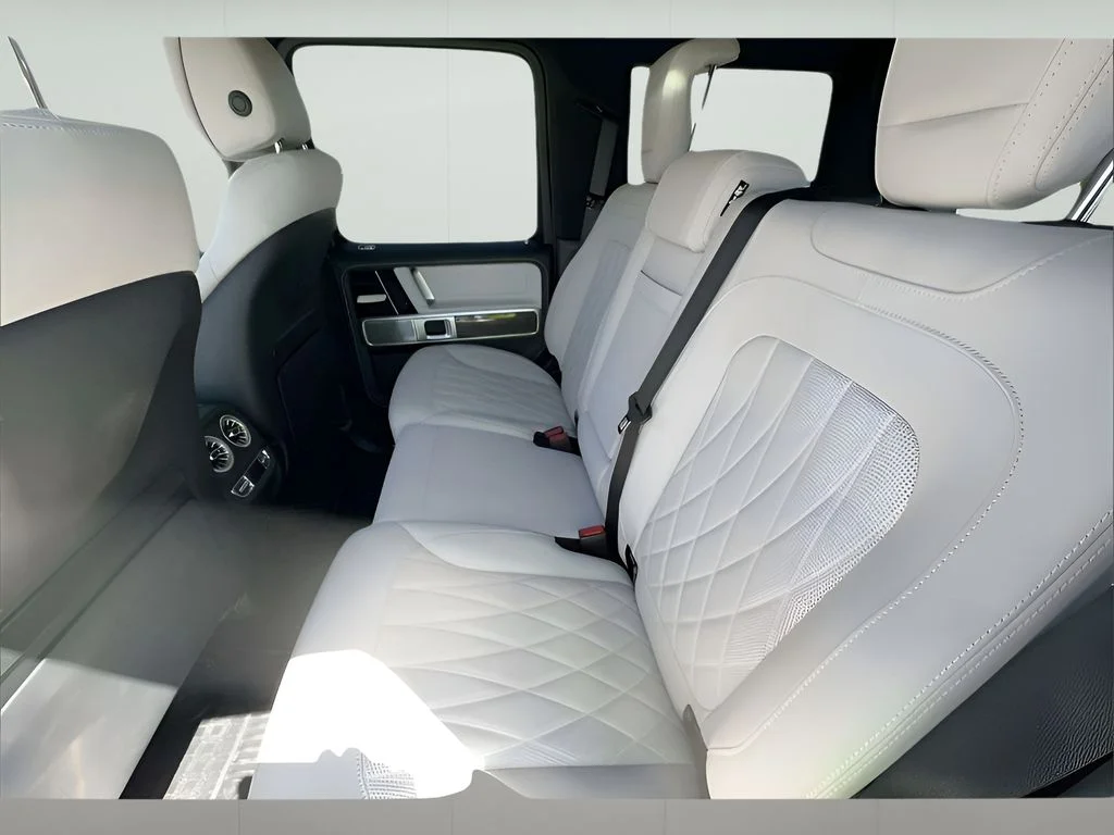 Used 2022 MANUFAKTUR Moonlight White Metallic Mercedes-Benz G63 AMG® image 19