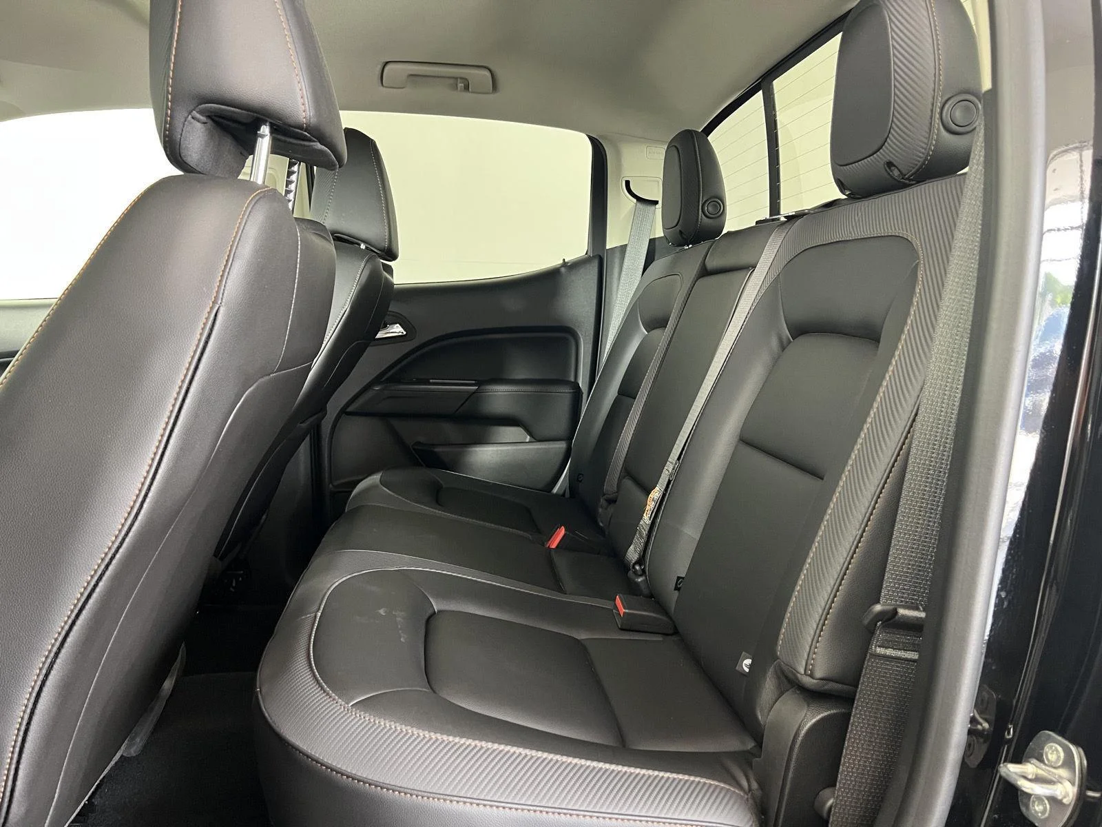Used 2022 Onyx Black GMC AT4 - Leather image 18