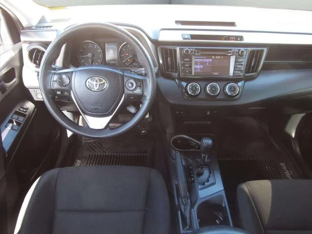 Used 2018 Aqua Toyota LE image 16