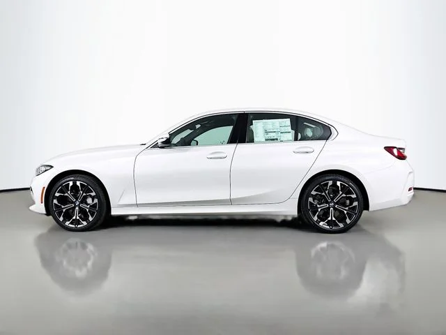 2025 BMW 3 Series 330i - Photo 4
