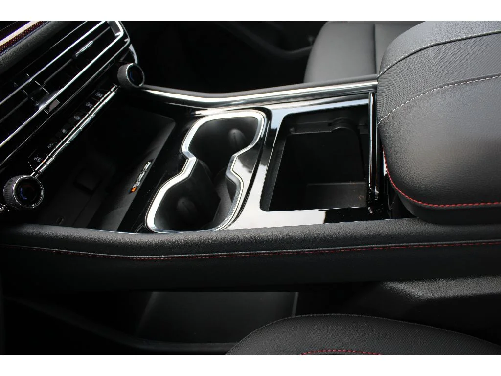 New 2026 MOSAIC BLACK METALLIC Chevrolet AWD Z71 image 16