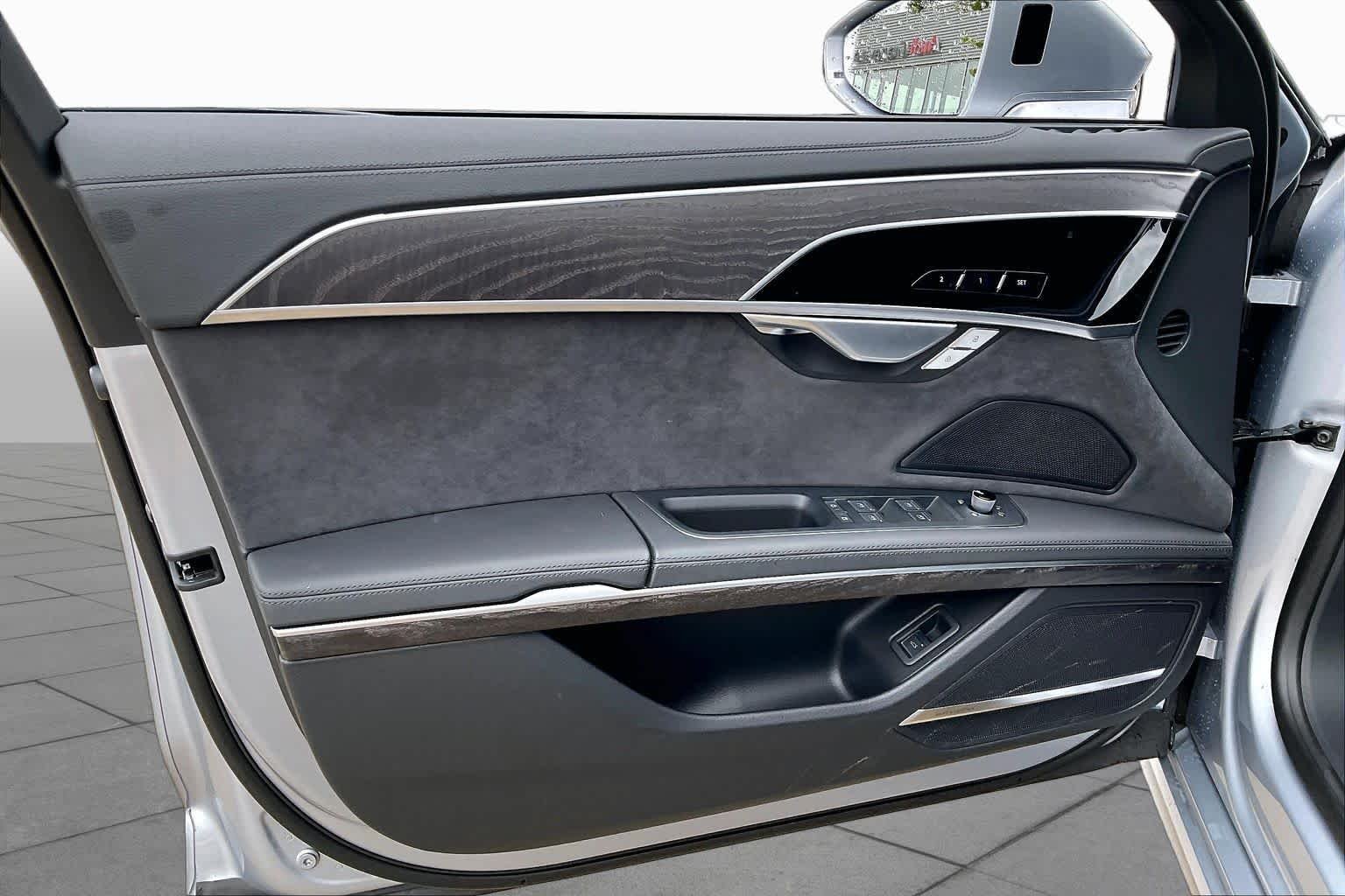 Used 2025 Florett Silver Metallic Audi  image 22