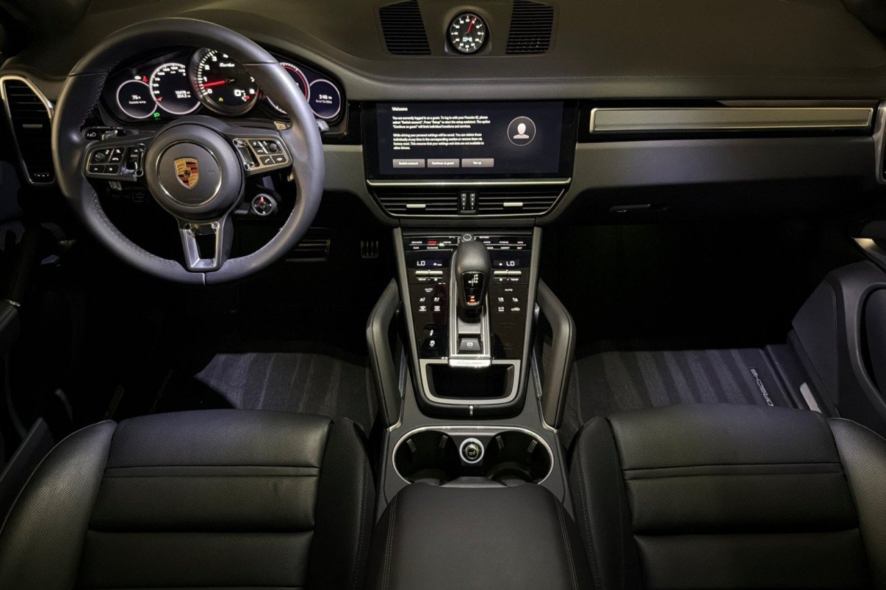 Used 2023 GRAY Porsche Turbo image 12