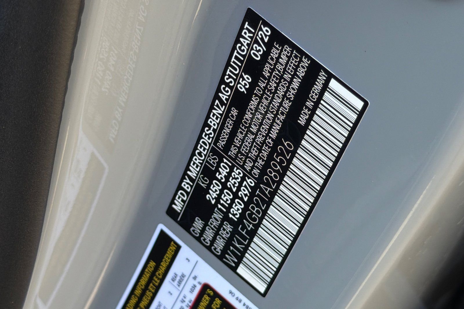 New 2026 MANUFAKTUR Alpine Grey Mercedes-Benz E 350 image 38