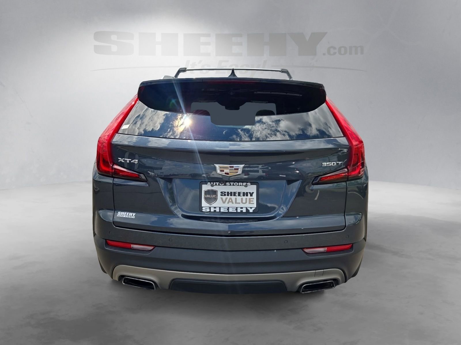 Used 2020 SHADOW METALLIC Cadillac FWD Premium Luxury image 16