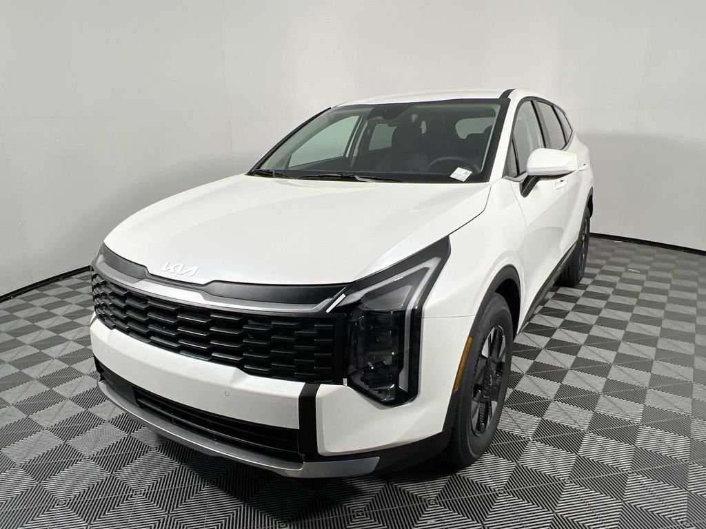New 2026 Snow White Pearl Kia LX image 9
