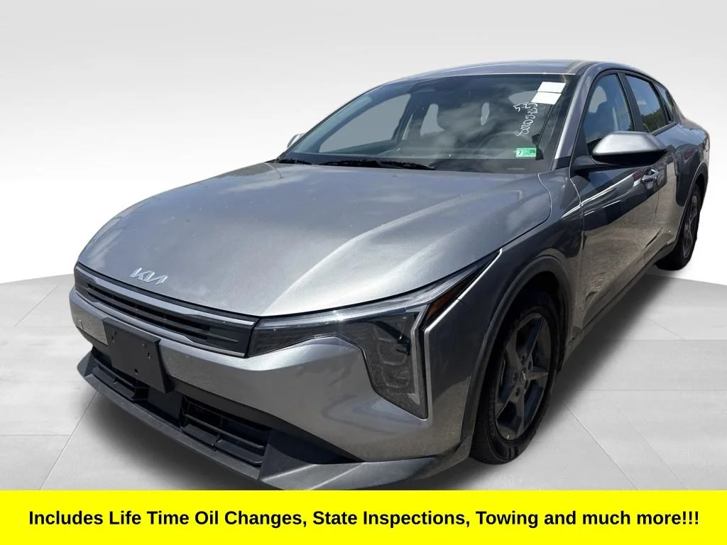 Used 2025 Gray Kia LXS image 3