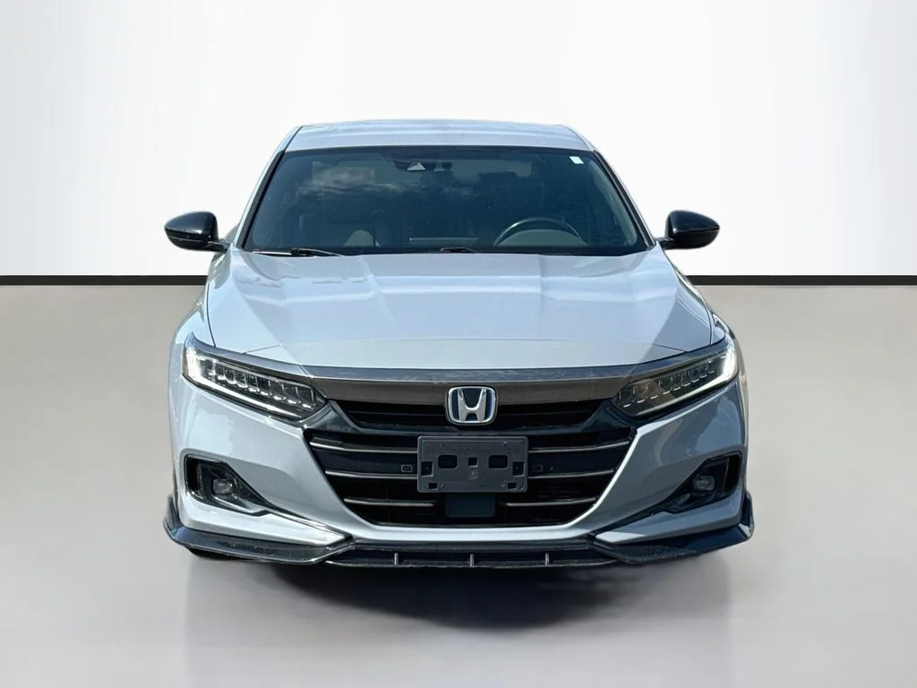 Used 2022 Sonic Gray Pearl Honda Sport image 2
