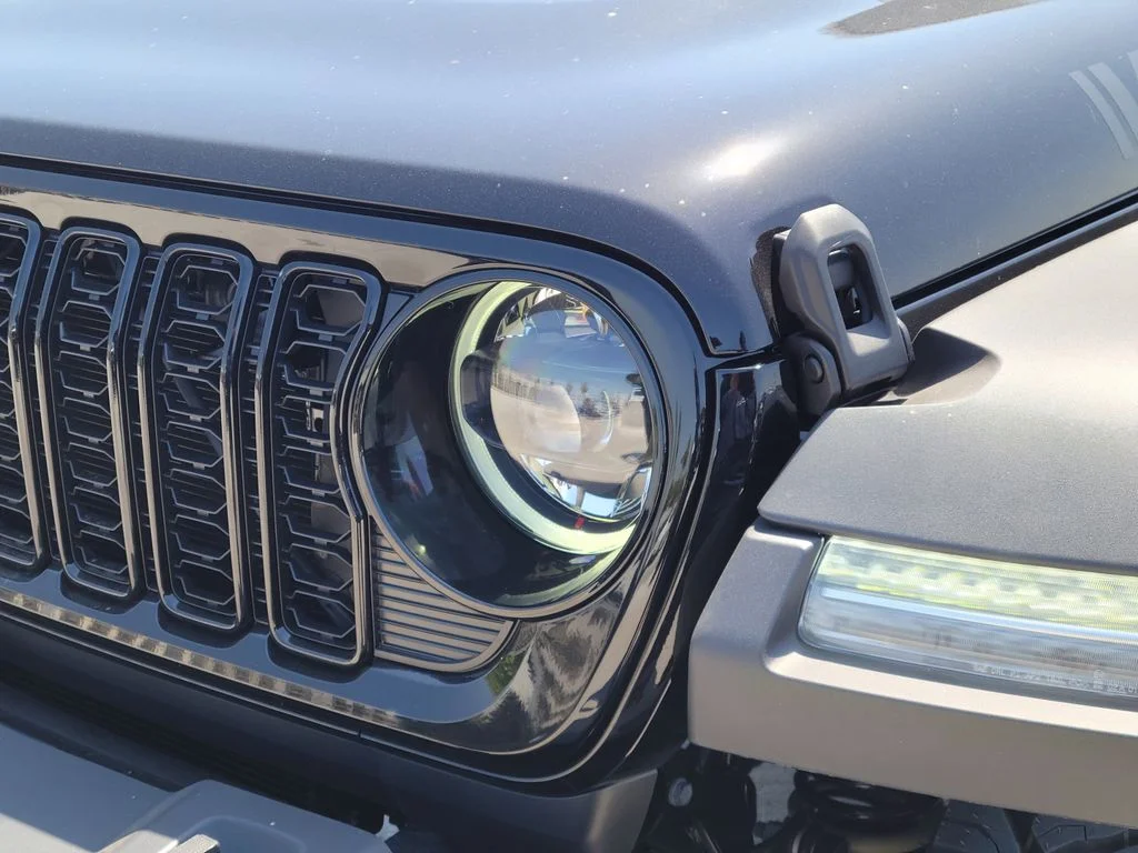 New 2026 Black Clear-Coat Exterior Paint Jeep Willys image 24