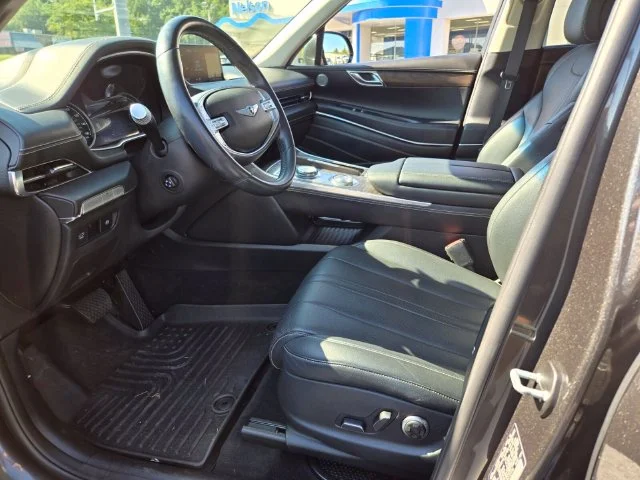 Used 2024 Gray Genesis 2.5T image 10