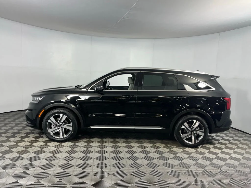 Used 2023 Black Kia SX Prestige image 11