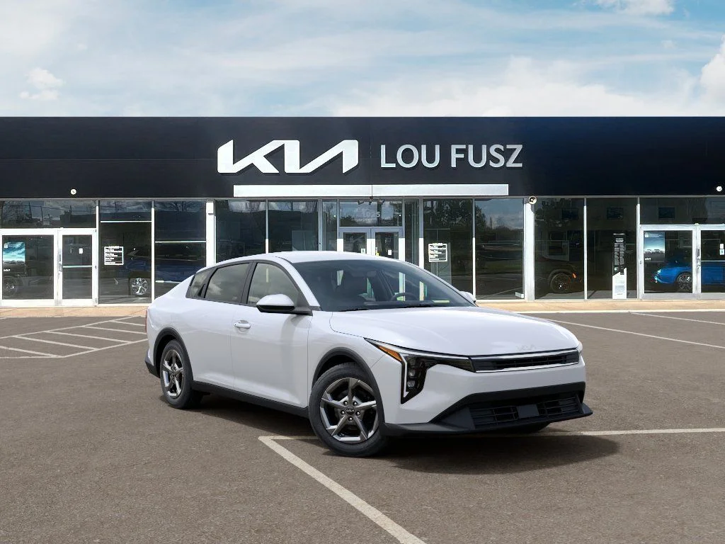 New 2026 Snow White Pearl Kia LXS image 8