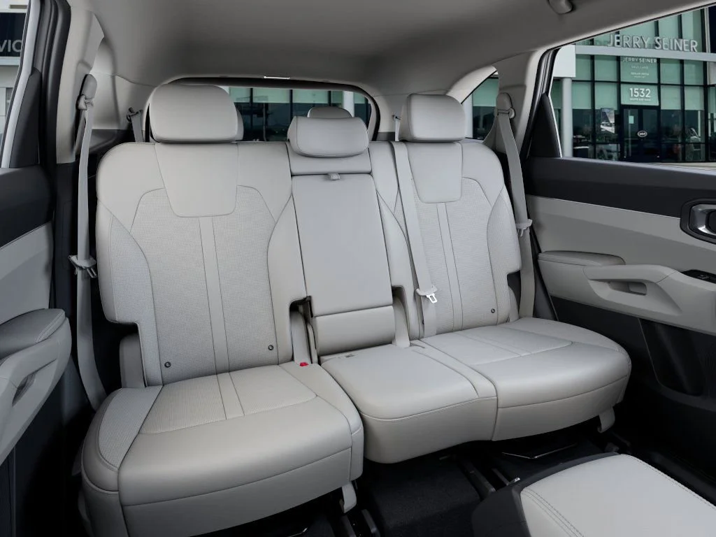New 2026 Wolf Gray Kia S image 16