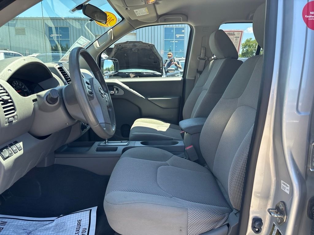 Used 2019 Silver Nissan SV image 17