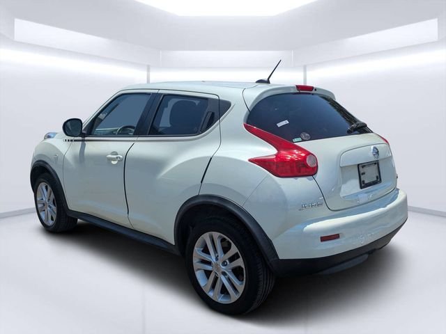 Used 2011 White Nissan SV image 5