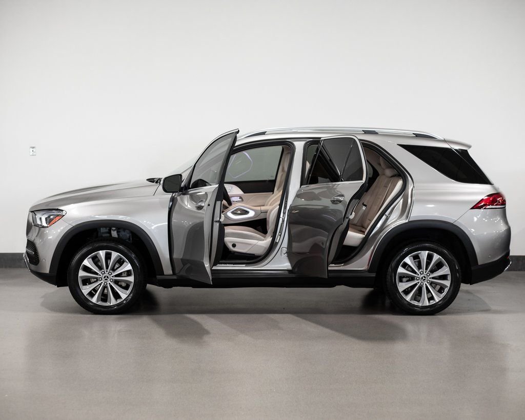 Certified Used 2022  Mercedes-Benz GLE 350 image 3