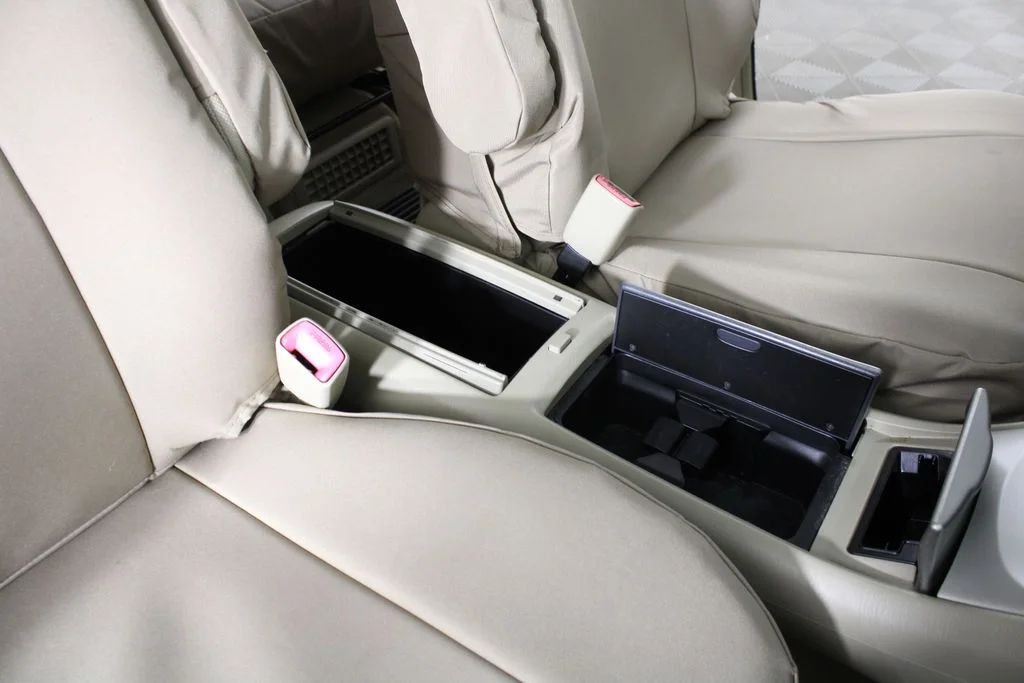 Used 2007 White Toyota V6 image 21