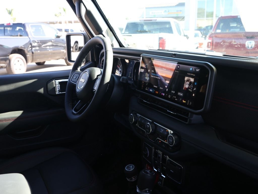 New 2026 Black Clear-Coat Exterior Paint Jeep Rubicon X image 19