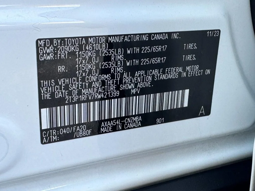 Used 2024 White Toyota XLE image 26