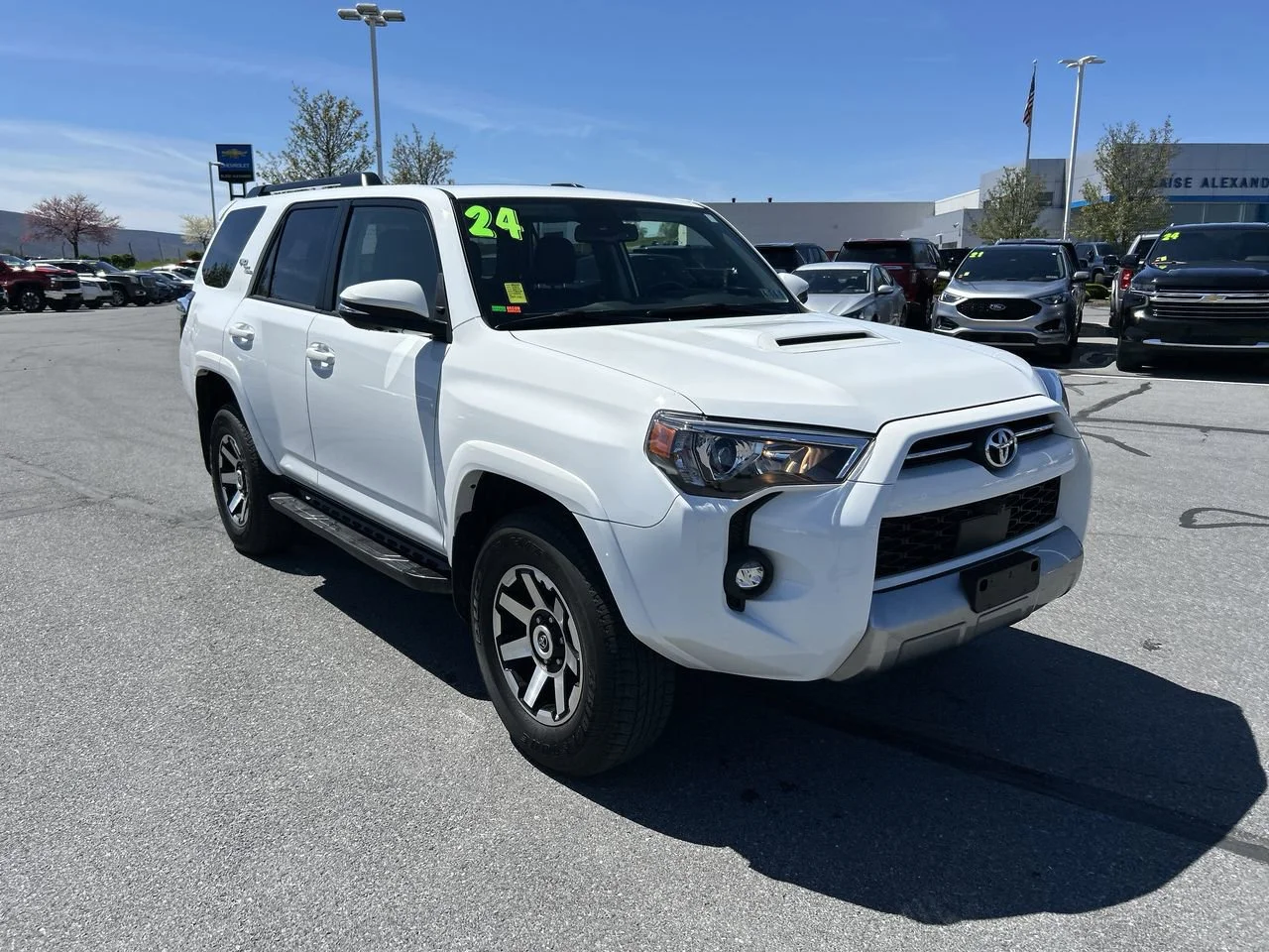 Used 2024  Toyota  image 1