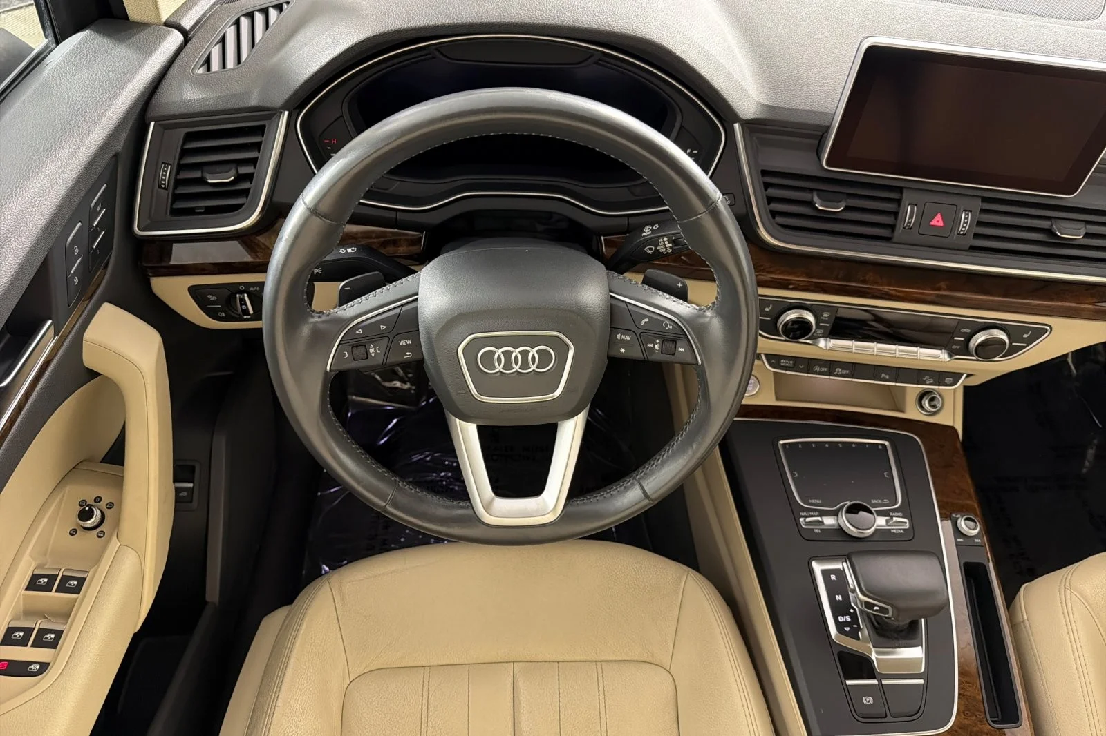 Used 2018 Moonlight Blue Metallic Audi 2.0 TFSI Premium Plus image 13