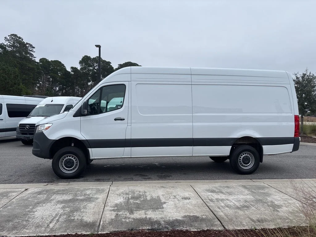 Used 2024 Arctic White Mercedes-Benz Cargo 170 WB image 6