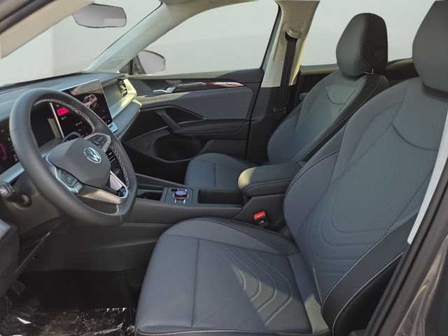 2026 Volkswagen Tiguan SE - Photo 21