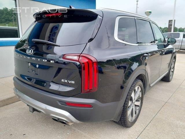 Used 2020 Ebony Black Kia EX image 8
