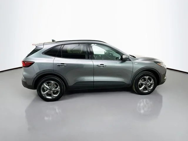 2026 Ford Escape ST-Line Select - Photo 8