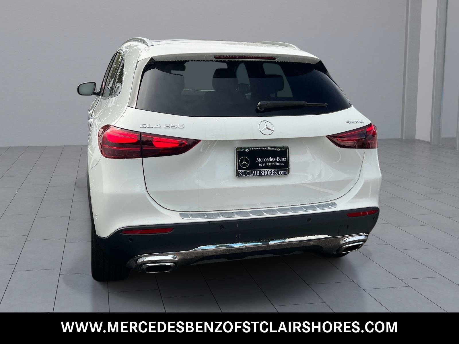 New 2026 Polar White Mercedes-Benz GLA 250 image 3