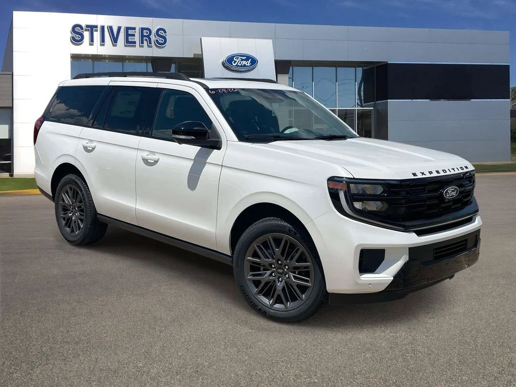 New 2027 Star White Metallic Tri-Coat Ford Platinum image 1