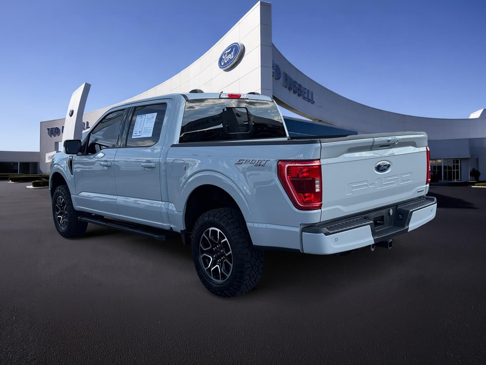 Certified Used 2023 Avalanche Ford XLT image 8