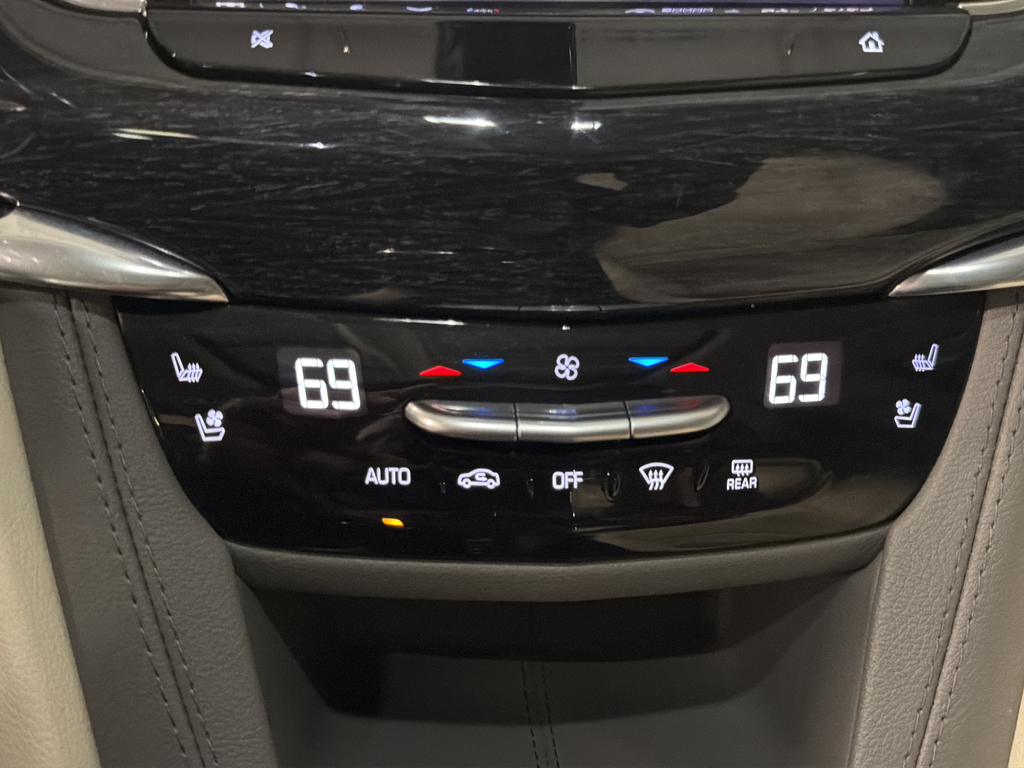 Used 2023 White Cadillac Premium Luxury image 20