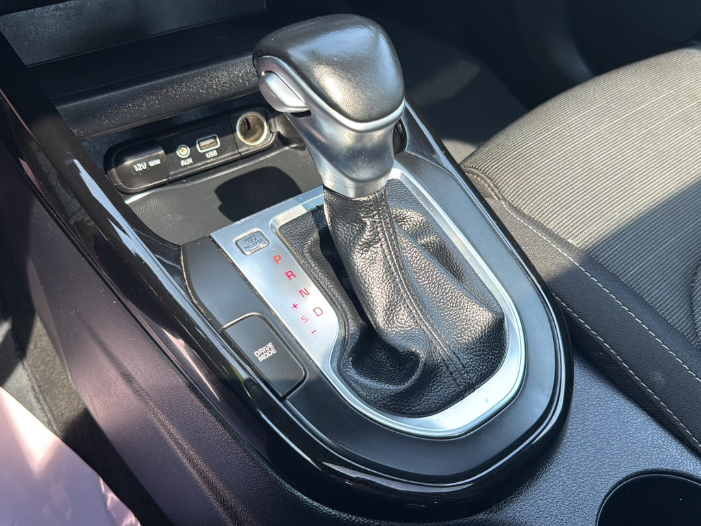 Used 2019 Blue Kia S image 45