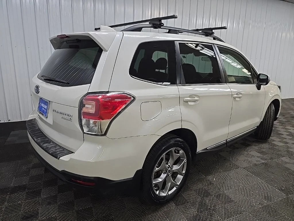 Used 2017 White Subaru 2.5i Touring image 12
