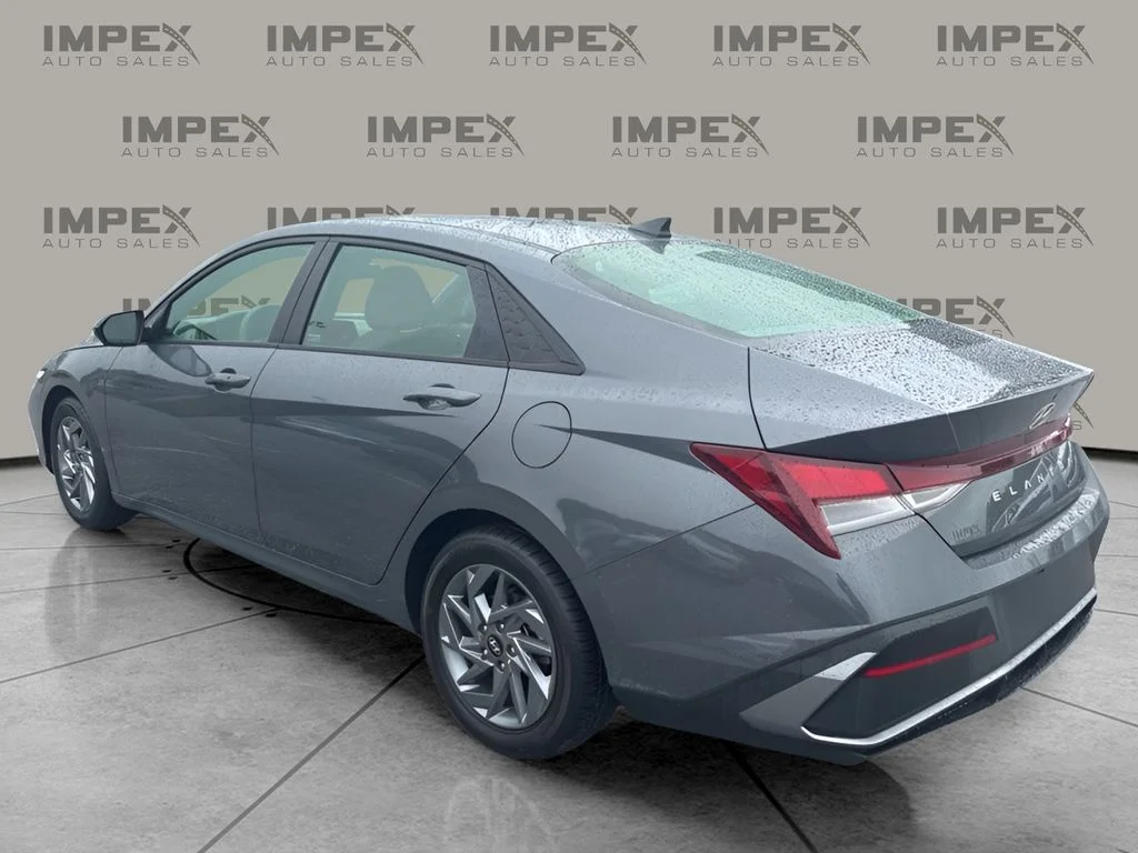 Used 2024 Gray Hyundai SEL image 3