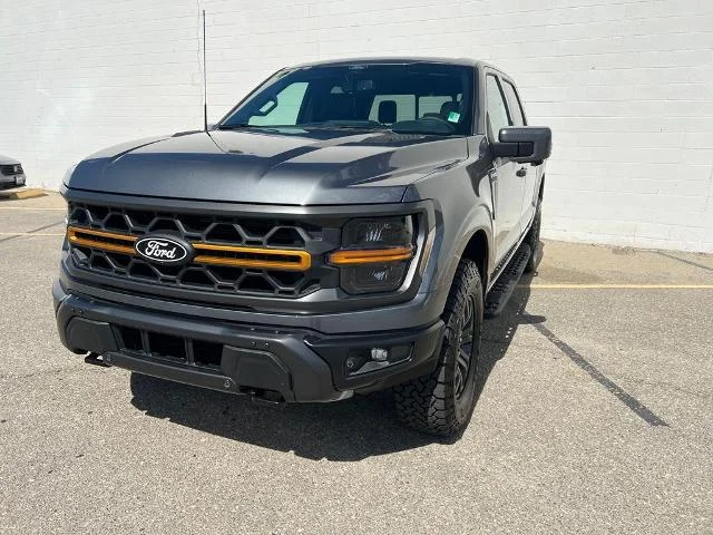 New 2026 Carbonized Gray Metallic Ford Tremor® image 33