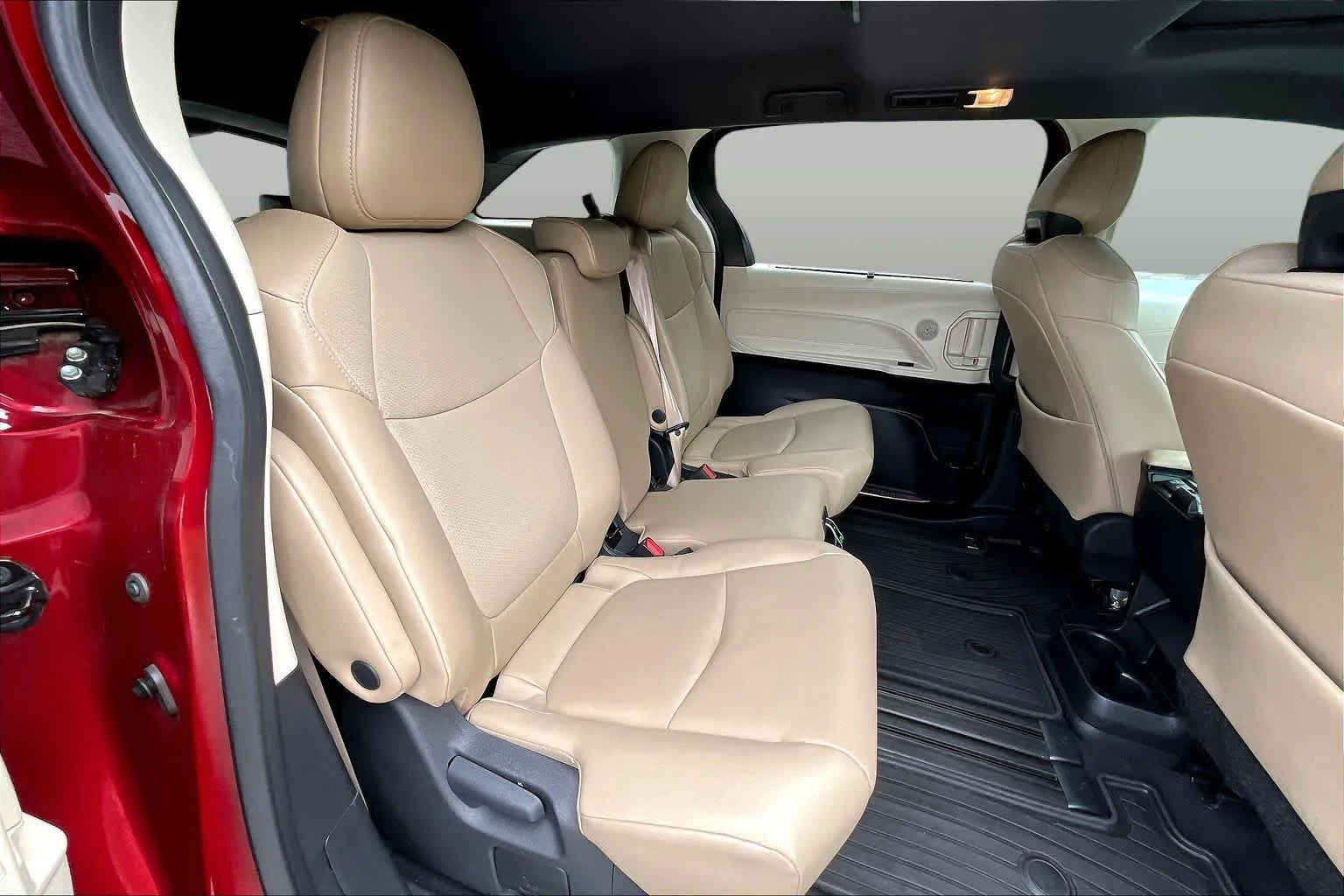 Used 2023 Ruby Flare Pearl Toyota XLE image 21