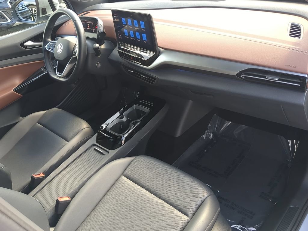 Certified Used 2022 Silver Volkswagen Pro S image 13
