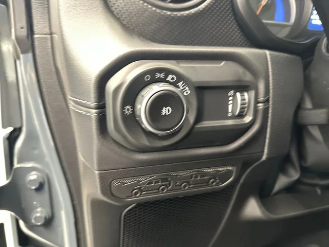2025 Jeep Wrangler 4-Door Rubicon - Photo 25