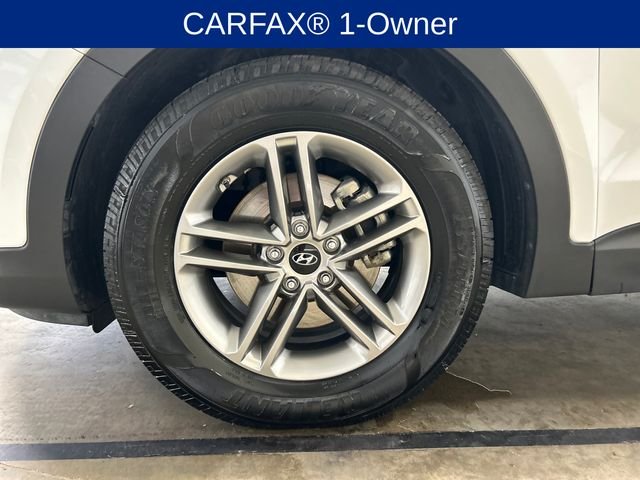 Used 2018 White Hyundai 2.4 Base image 9