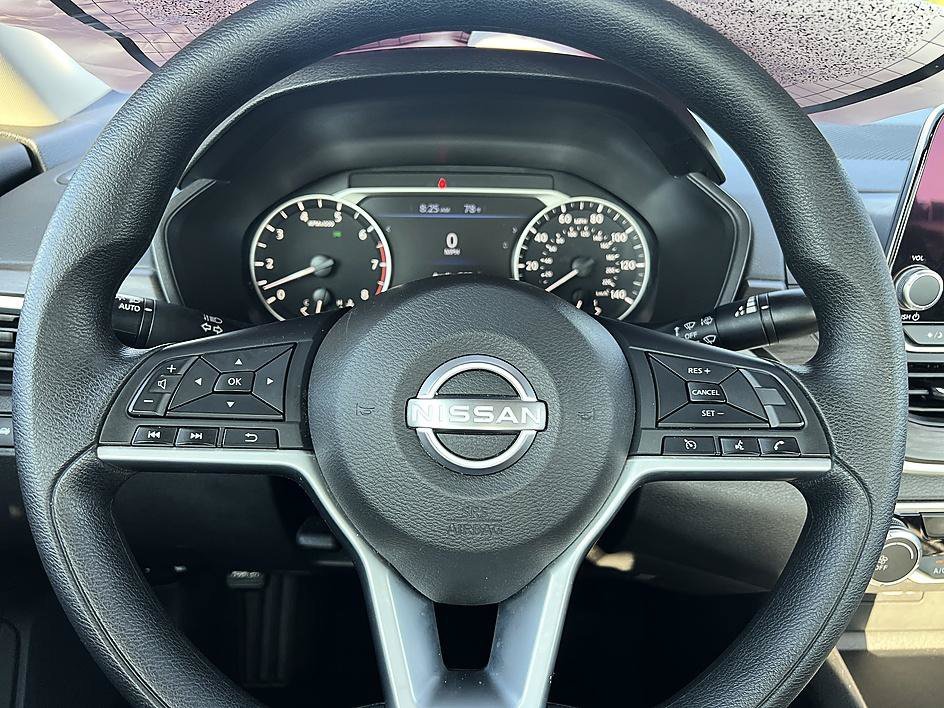 Certified Used 2025 Gun Metallic Nissan SV image 22