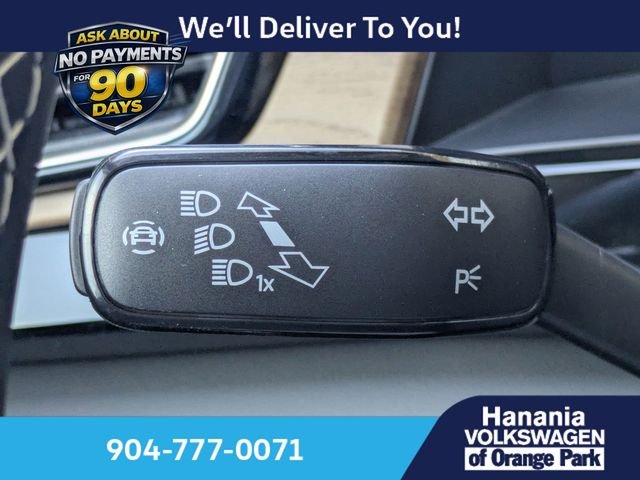 New 2026 Silver Volkswagen 2.0T SE w/Technology image 30