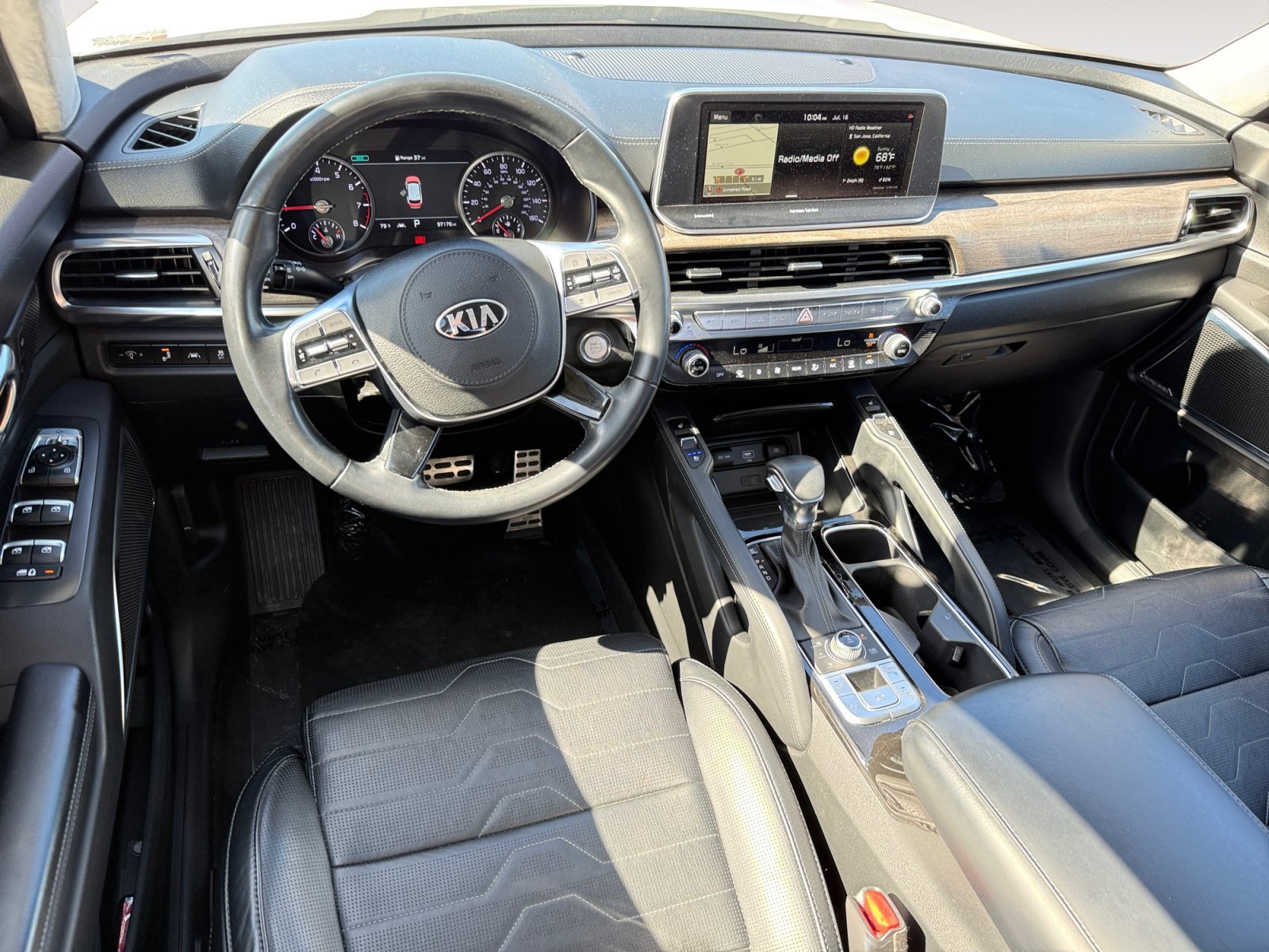 Used 2020 Snow White Pearl Kia SX image 15