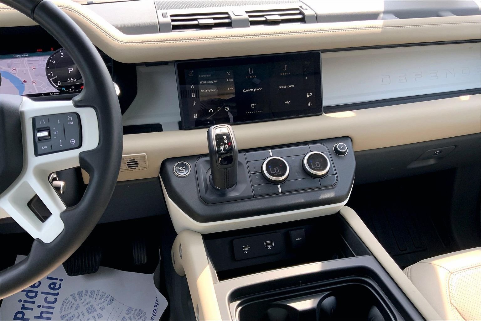 Used 2024 Fuji White Land Rover S image 6