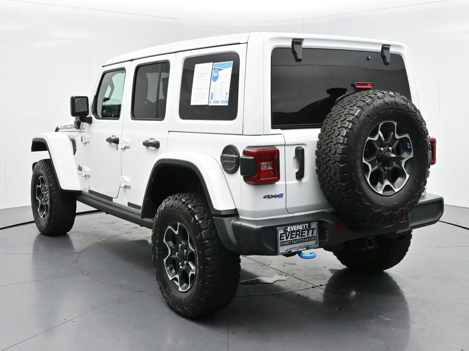 Used 2023 Bright White Clearcoat Jeep Rubicon image 6